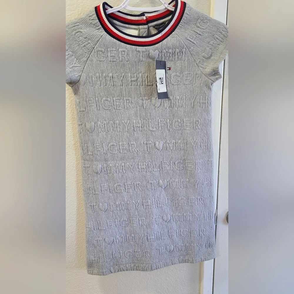 Tommy - Picture 5 of 5